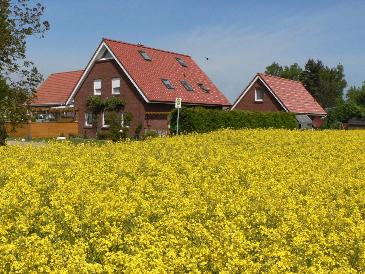 Ein Haus Am Kornfeld Apartment Fehmarn Exterior foto